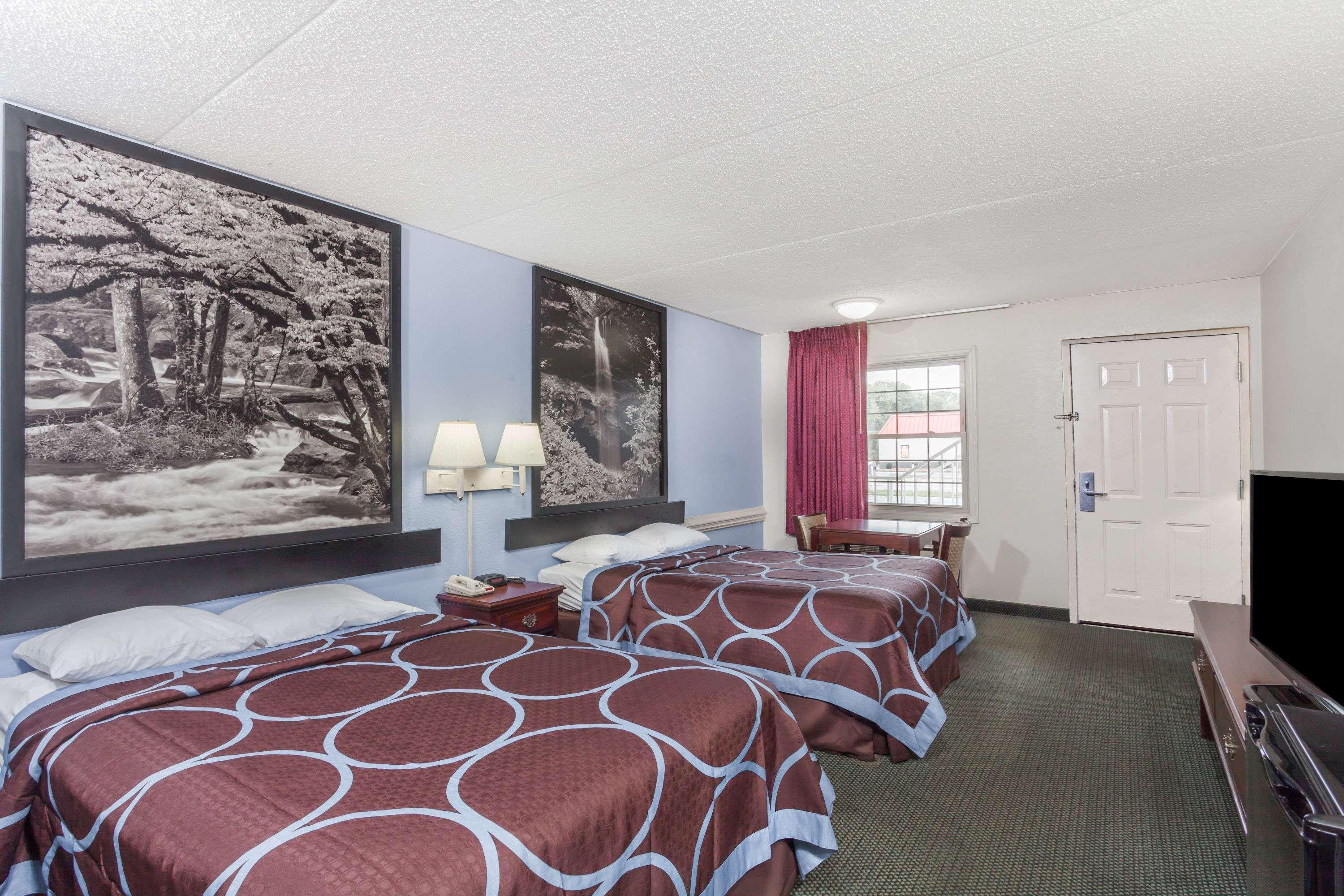 Super 8 By Wyndham Kingston Ξενοδοχείο Εξωτερικό φωτογραφία